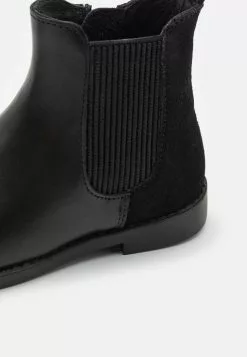 Friboo Leather - Korte Laarzen - Black -Aanbiedingen Elegant Schoenen Winkel 13515217c26443ab8cbbd9824fdfd10b