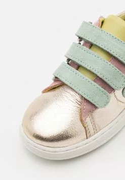 Friboo Leather - Sneakers Laag - Gold 11 Friboo Leather - Sneakers Laag - Gold -Aanbiedingen Elegant Schoenen Winkel 164df975b53f4aae85c0ea26263c4dcb