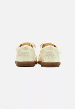 Friboo Sandalen - White 8 Friboo Sandalen - White -Aanbiedingen Elegant Schoenen Winkel 1ddaf3d4d51948fca8d49c6ebb8440d4