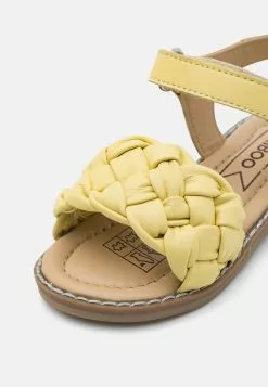 Friboo Leather - Sandalen - Light Yellow -Aanbiedingen Elegant Schoenen Winkel 21049a8508c54ab7a4dae975d25f574f
