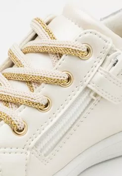 Friboo Sneakers Laag -Aanbiedingen Elegant Schoenen Winkel 734c0ffc02eb487e99f7b7d2e7309124