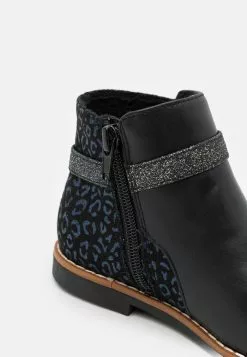 Friboo Korte Laarzen - Black -Aanbiedingen Elegant Schoenen Winkel 7d767966693e4311a728be103567eb45