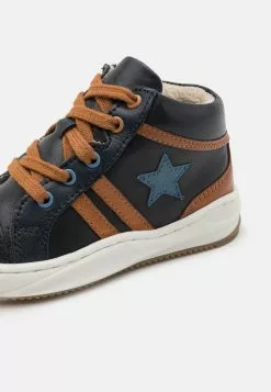 Friboo Leather - Sneakers Hoog - Dark Blue 11 Friboo Leather - Sneakers Hoog - Dark Blue -Aanbiedingen Elegant Schoenen Winkel 8409e4754d55405fa41fa99dce404e6e