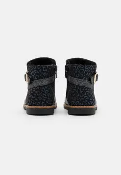 Friboo Korte Laarzen - Black -Aanbiedingen Elegant Schoenen Winkel a9654404884140ee930f7cc7bf7ccd70