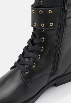 Friboo Leather Booties - Veterboots - Black 11 Friboo Leather Booties - Veterboots - Black -Aanbiedingen Elegant Schoenen Winkel f1b1d30f8aeb4cea9286662c14b9672b